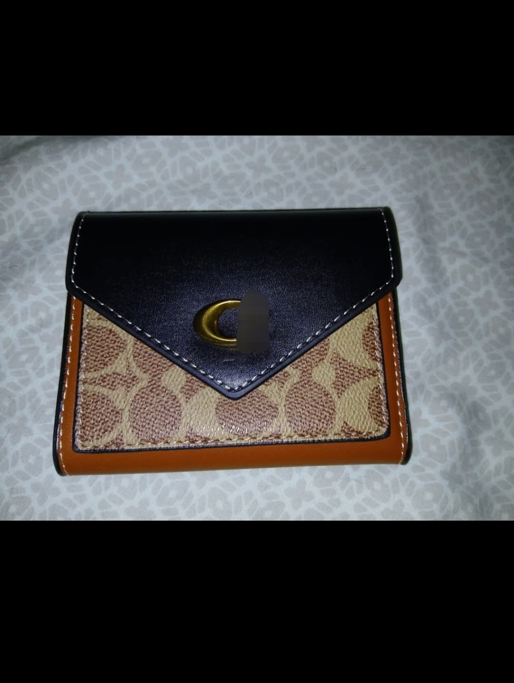 Compact Women's Trifold Wallet - Black & Tan